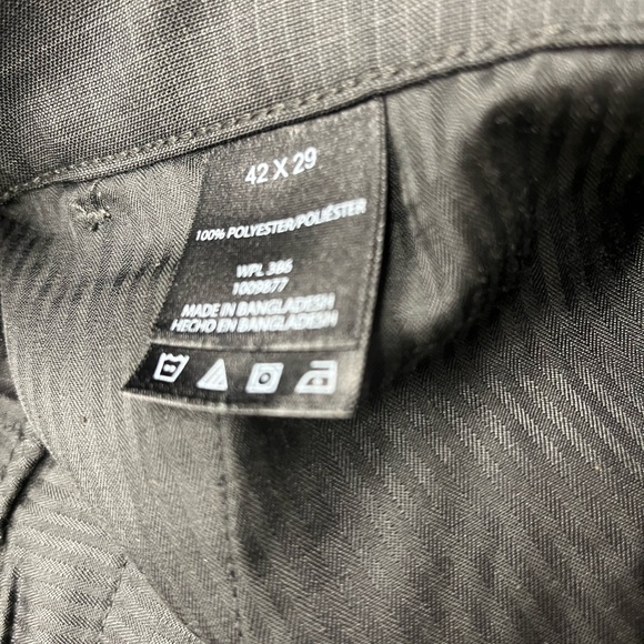 Men’s Haggar dress pants - Size 42/29 - Gently worn - Picture 8 of 10